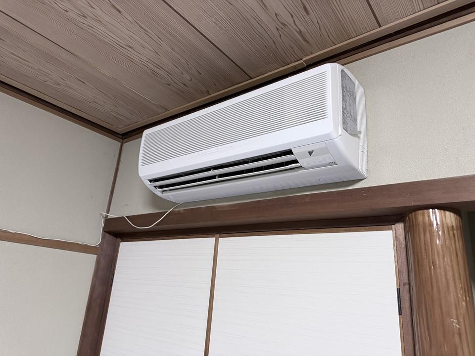 壁掛けパッケージエアコン更新工事の画像