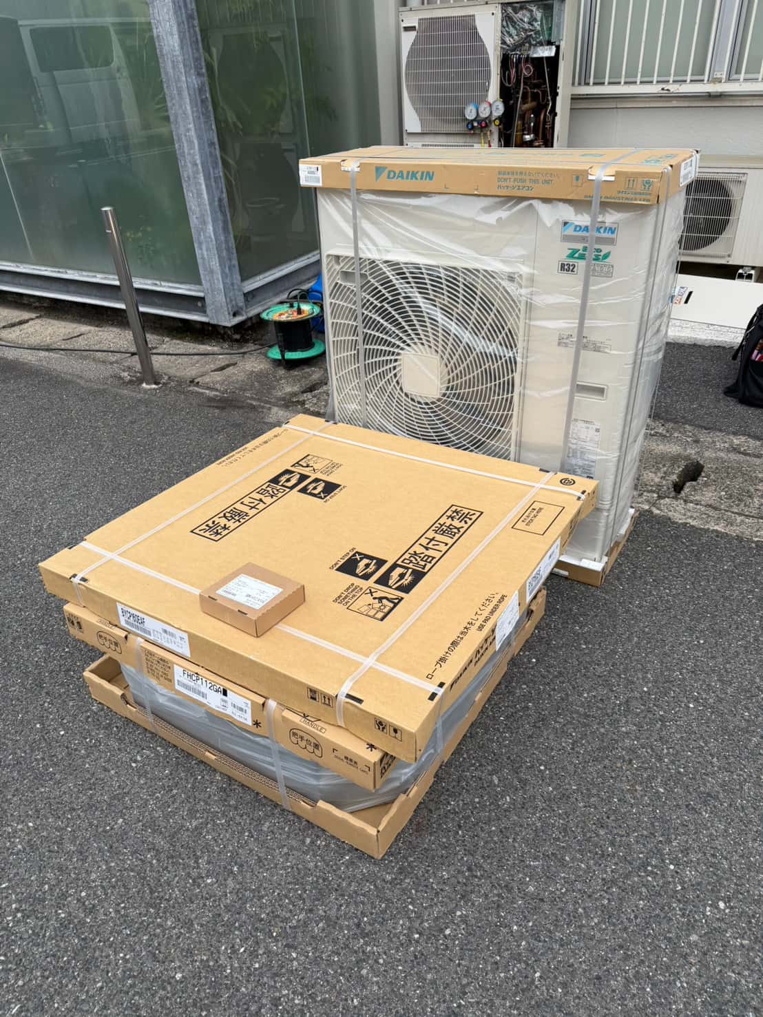 パッケージエアコンの更新工事を行いました！の画像